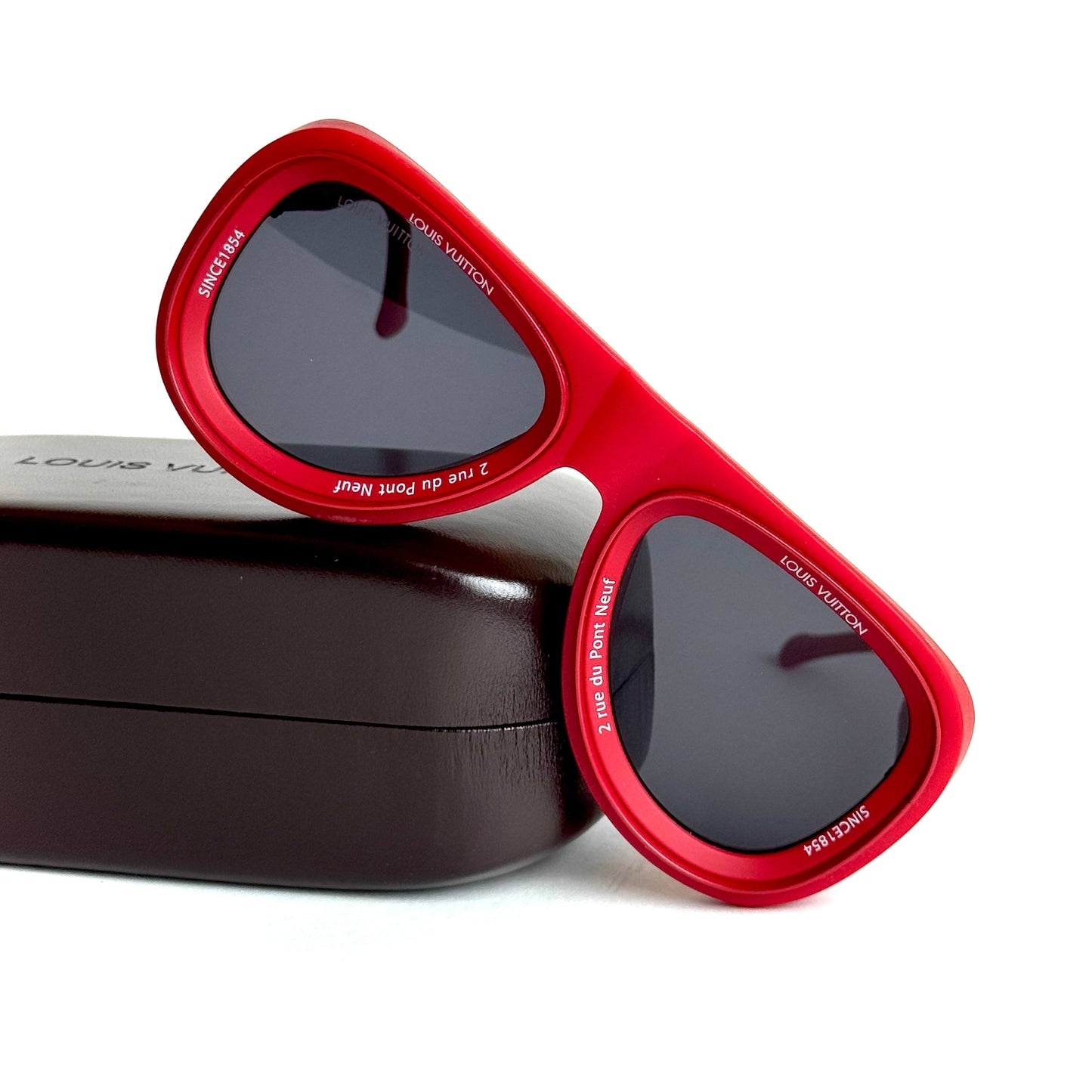 LV Pilot – Red