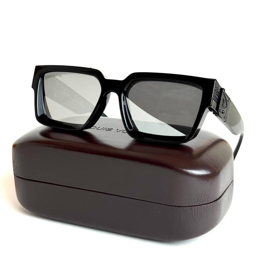 LV Prestige – Black Mirror