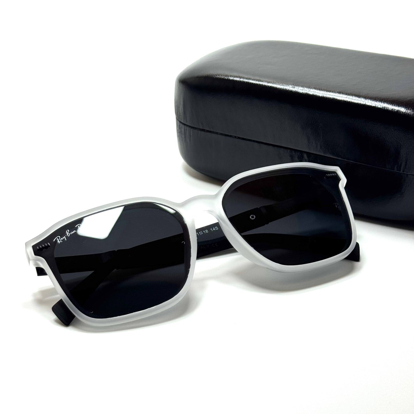 Ray-Ban RBC561– White Black