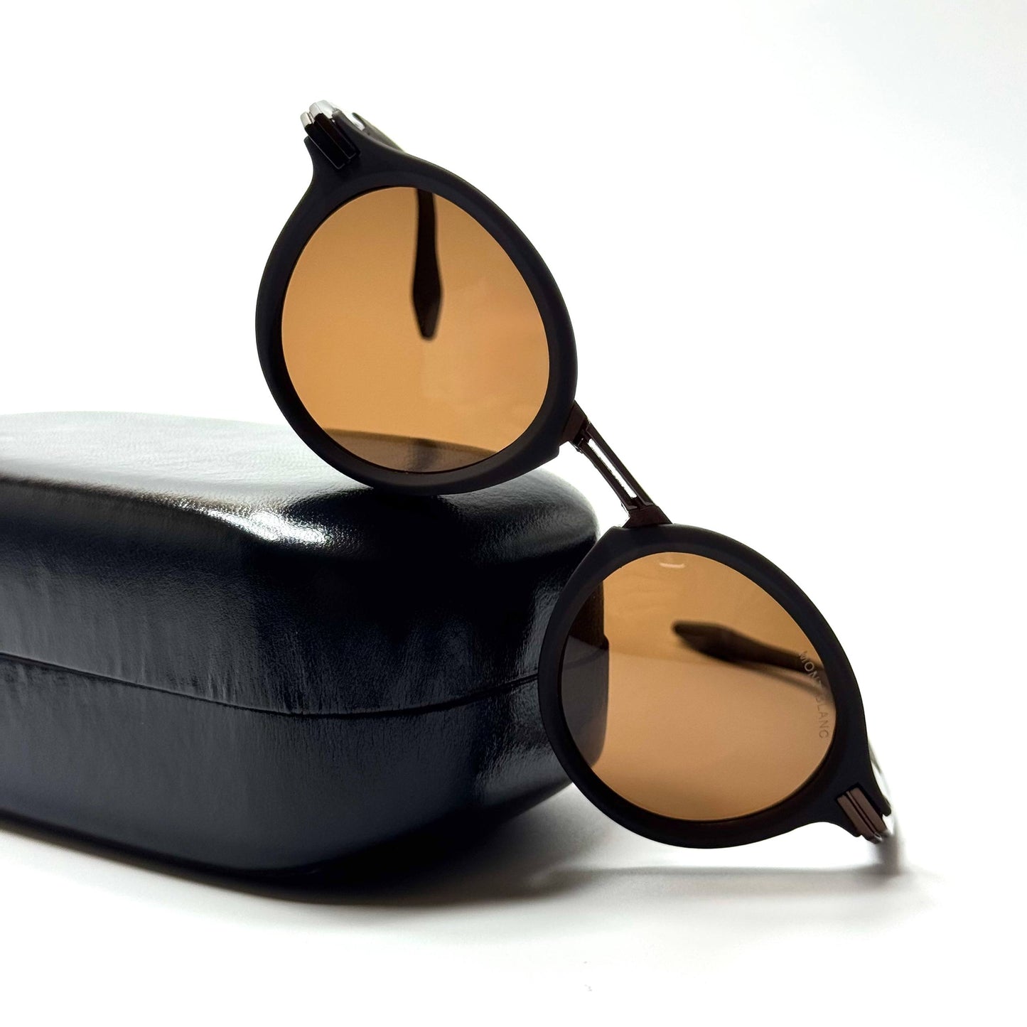 Montblanc Round – Brown